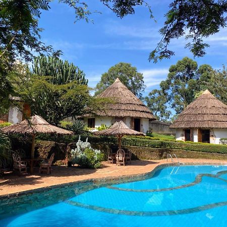 Banda Lodge Masaka Extérieur photo