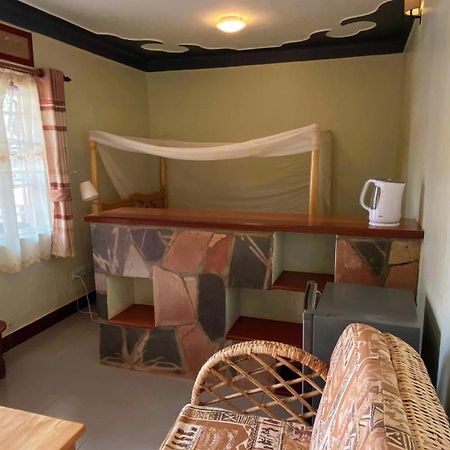 Banda Lodge Masaka Extérieur photo