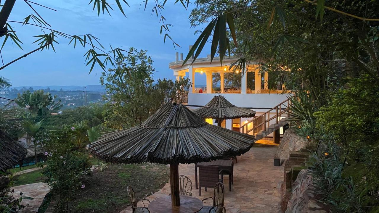 Banda Lodge Masaka Extérieur photo