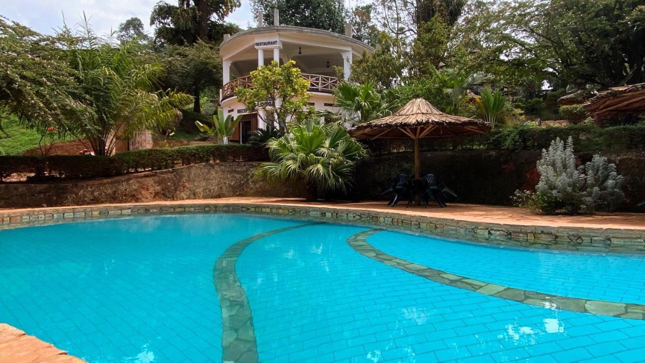 Banda Lodge Masaka Extérieur photo
