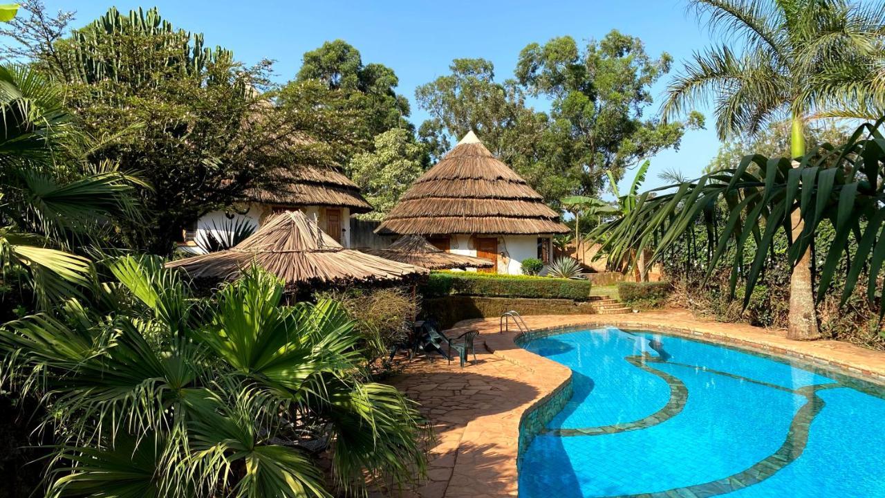 Banda Lodge Masaka Extérieur photo