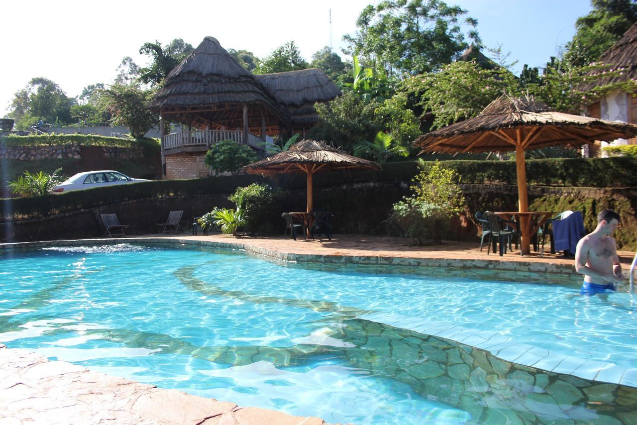 Banda Lodge Masaka Extérieur photo