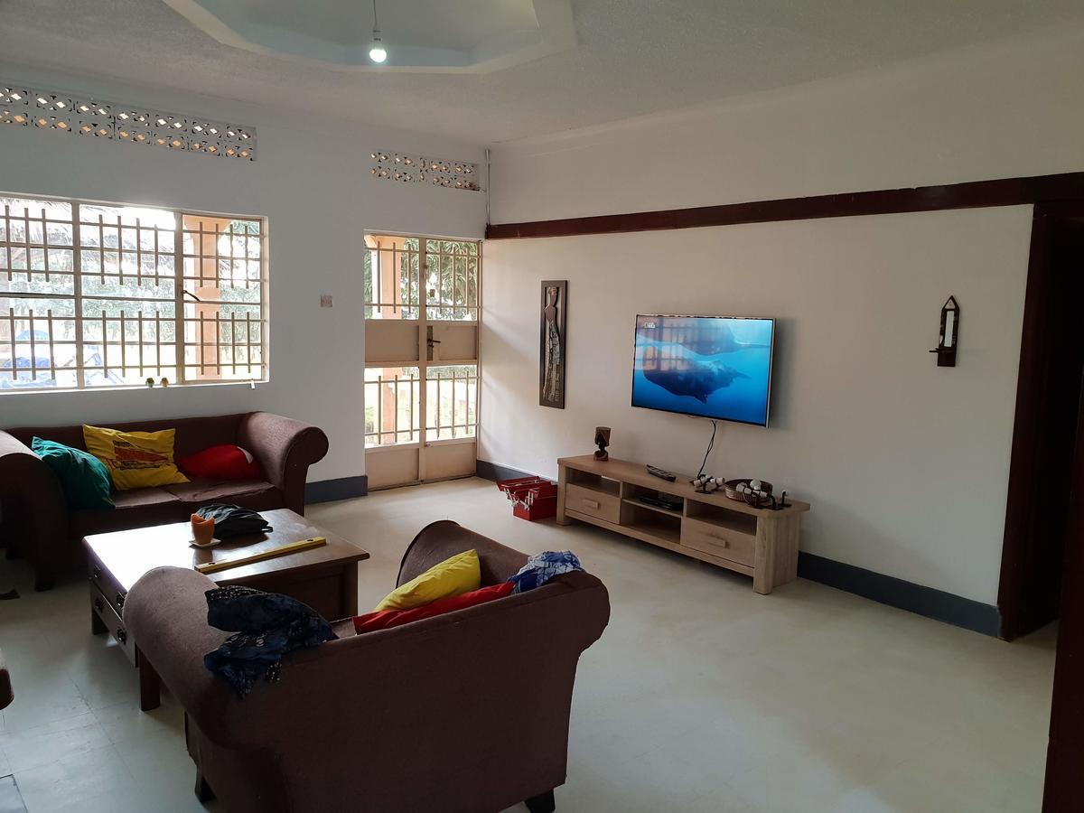 Banda Lodge Masaka Extérieur photo
